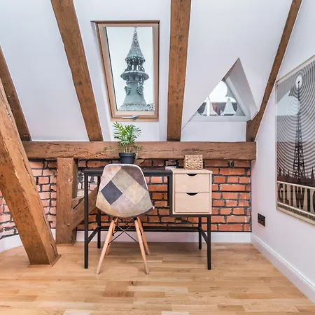 Przytulny Apartament Z Wieżą Gliwice Zewnętrze zdjęcie