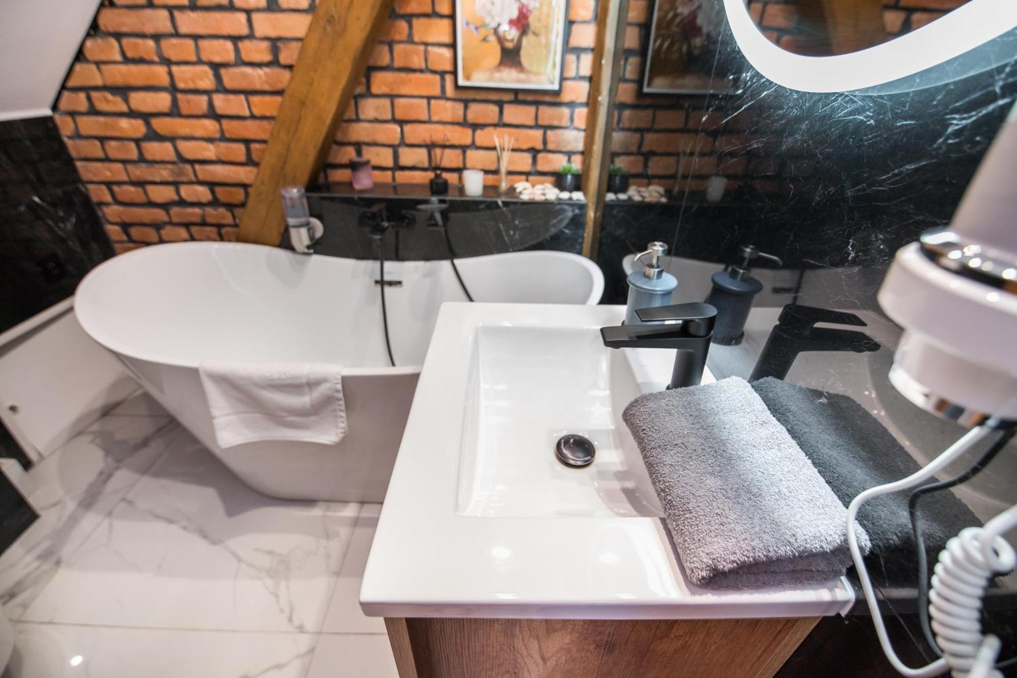 Apartment Przytulny Z Wieza *